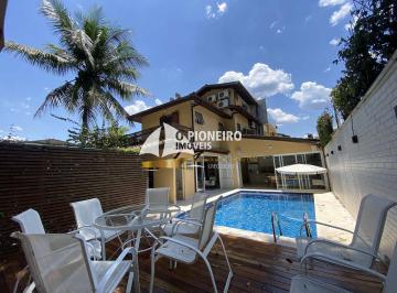 Casa · 130m² · 4 Quartos · 3 Vagas · Casa em condomínio, disponível para venda em Juquehy!