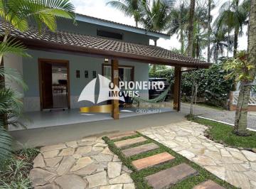 Casa · 250m² · 4 Quartos · 3 Vagas · Casa ideal para férias, disponível na praia de Juquehy!