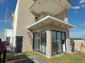 Casa · 206m² · 3 Quartos · 4 Vagas · Casa à venda no bairro Mapim - Várzea Grande/MT