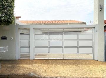 202409261759499266.jpeg · Casa para Venda em Marília, Jardim Maria Izabel, 3 dormitórios, 1 suíte, 2 banheiros, 2 vagas