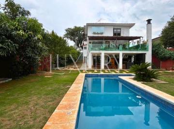1 · Casa no Alto da Lapa com quintal e Piscina á venda, com 3 quartos sendo 2 suítes e 5 vagas