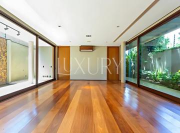 1 · Casa reformada à venda na Vila Nova Conceição, 564 m², 3 suítes , 3 vagas