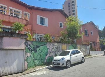 Comercial · 225m² · 2 Quartos · 4 Vagas · Casas comerciais em esquina com 225m², na zona norte com 6 salas, 4 vagas.