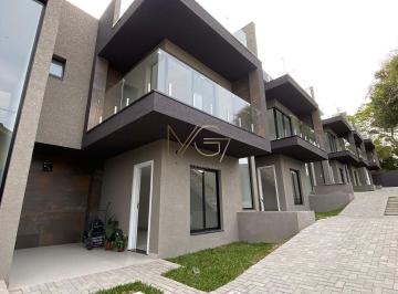 Casa · 115m² · 3 Quartos · 2 Vagas · Sobrado Impecável no Boqueirão
