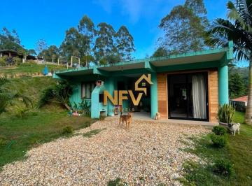 Rural · 1000m² · 3 Quartos · Chácara com Piscina