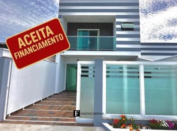 Casa · 112m² · 3 Quartos · 1 Vaga · Sobrado na quadra do mar com Piscina