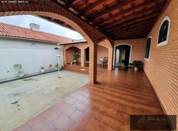 202101211115131.jpg · Casa para Venda em Marília, Jardim Alvorada, 4 dormitórios, 2 suítes, 4 banheiros, 2 vagas