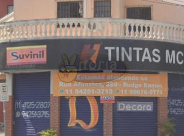 Comercial · 228m² · Salão para Locação no bairro Baeta Neves