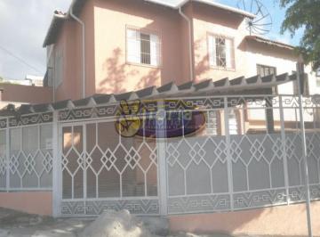 Casa · 144m² · 3 Quartos · 3 Vagas · Sobrado a Venda no Bairro Demarchi - SBC