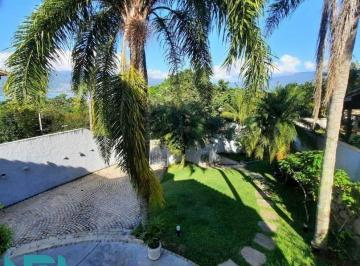 Casa · 256m² · 5 Quartos · 4 Vagas · Vista incrível!
