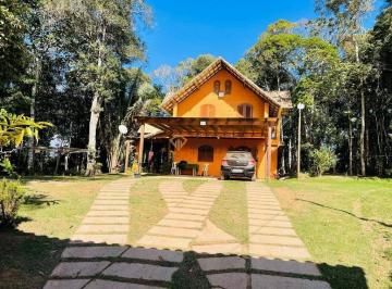 Casa · 1m² · 3 Quartos · 2 Vagas · Vendo chalé em Santa Teresa