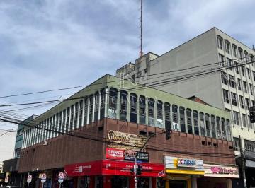 Comercial · 400m² · Espaço Comercial Amplo no Centro de Curitib