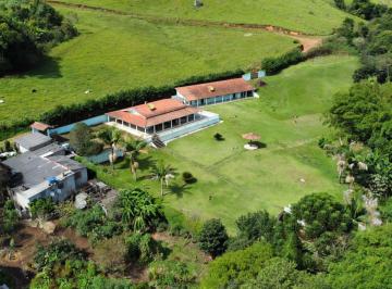 casa sede e mais · CHÁCARA PARA VENDA - Munhoz / MG