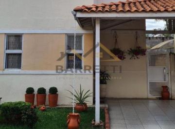 Casa · 75m² · 2 Quartos · 1 Vaga · Sobrado à venda de 75m², com 2 quartos, 1 banheiro, 1 vaga de garagem e quintal,