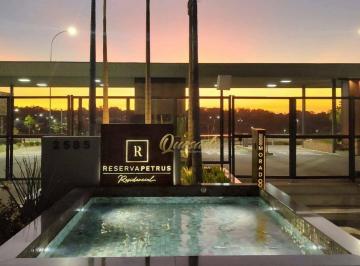 c8e00c13d5a80ca2200f23f302ec9696034eabaa · Terreno residencial à venda, 1.090,58 m², Condomínio Reserva Petrus, Indaiatuba.