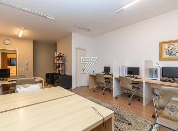 Comercial · 37m² · 1 Vaga · Sala comercial na Rua Emiliano Perneta, no Centro/