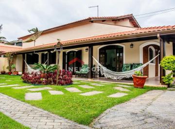 Casa · 350m² · 4 Quartos · 8 Vagas · Casa em  Avenida Antonio Baena Fernandes - Jardim Grandesp - Itanhaém/SP