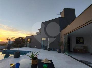 Área de Serviço · Casa com 4 quartos à venda em Albatroz - RJ