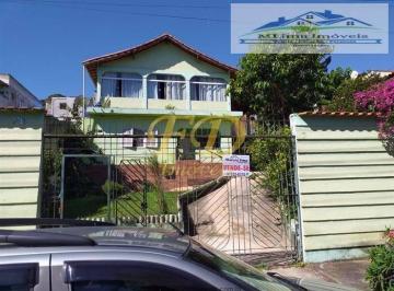 Casa · 300m² · 5 Quartos · 5 Vagas · Casa em Terra Preta - Mairiporã.