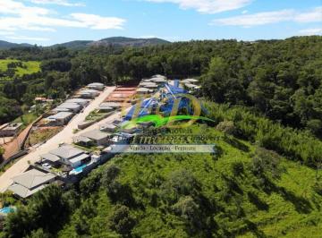 Casa · 300m² · 3 Quartos · 2 Vagas · Casa em Condomínio Fechado em Atibaia / Rosário