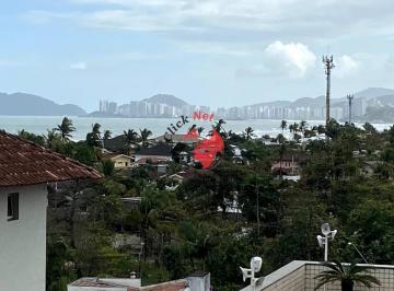 Apartamento · 285m² · 4 Quartos · Cobertura à venda localizada a 350metros da praia no Balneário Guarujá