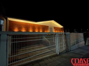 Casa de 3 quartos, Santa Maria · Casa Alto Padrão na Avenida Fernando Ferrari em Santa Maria
