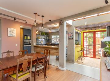 Casa · 172m² · 3 Quartos · 2 Vagas · Casa à venda no Vista Alegre ARYA1