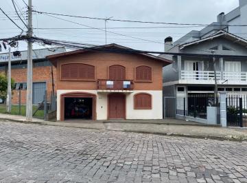 Casa · 343m² · 4 Quartos · 2 Vagas · Casa à venda no bairro Bela Vista