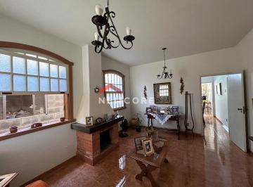 Casa · 153m² · 3 Quartos · 1 Vaga · Casa em Rua das Mercês - Centro - Sabará/MG
