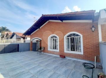 Casa · 235m² · 3 Quartos · 1 Vaga · Casa com 3 quartos à venda em Centro - SP