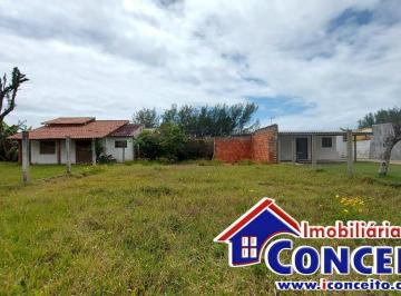 Terreno , Imbé · T40 - Ótimo lote medindo 300m² a 100 m do mar em excelente localização