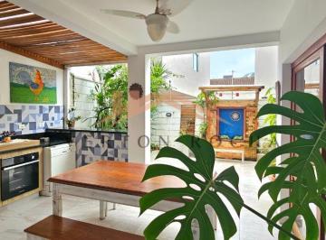 Imagem do Imóvel · 250 metros do mar - Casa de condomínio fechado com 3 quartos para venda em Juquehy