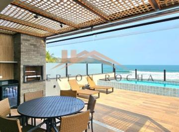 Imagem do Imóvel · Pé na areia - Casa em condomínio town house com 4 suítes e piscina