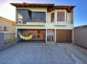 830953.jpg · Casa 5 Dormitórios - Bairro Centro