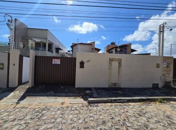 Casa de 3 quartos, Parnamirim · EM CIDADE VERDE ESSA CASA SE DESTACA PELA A LOCALIZAÇÃO E ESPAÇO.