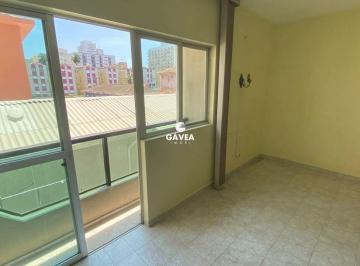 Sacada da Sala · Apartamento à venda no Centro em São Vicente.