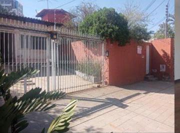 imagem-1 · Casa à Venda no Setor Sul – 3 Quartos, Sauna e Piscina para Seu Conforto! Casa de Rua com 3 Quarto(s