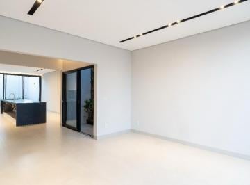 Casa · 120m² · 3 Quartos · 2 Vagas · Casa com 3 quartos à venda, Bairro Jardim Europa - Uberlândia/MG