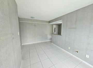 Foto 01 · Apartamento para alugar, área privativa 79m², 2 quartos, sendo 1 suíte, posição norte, ventilado. Al