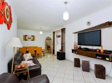 Imagem Principal · Casa à venda com 3 quartos, sendo 1 suíte, em Jardim Aida, Guarulhos