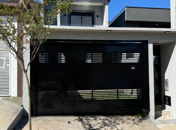 Casa · 122m² · 3 Quartos · 2 Vagas · Casa Alto Padrão á Venda !!