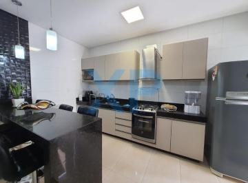COZINHA · Imperdível: Venda de Apartamento Térreo no Rancho Alegre, Divinópolis-MG - 80m², 2 Quartos, 1 Suíte,