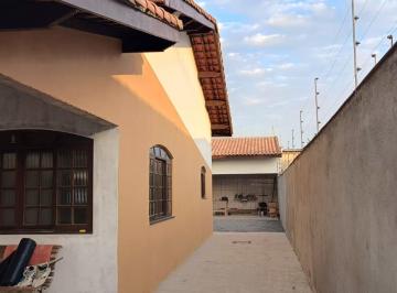 Casa de 4 quartos, Itanhaém · Casa Térrea com Edícula Lote Inteiro Lado Praia.