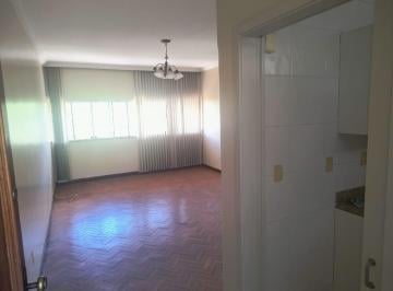 Apartamento de 2 quartos, Brasília · SQS 104 - 4º andar Semi reformado 02 quartos - Nascente - vista livre