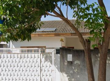 Foto 01 · Imóvel de Alto Padrão à Venda em - 3 quartos, 1 suíte, 2 salas, 3 banheiros, 2 vagas, 295m²