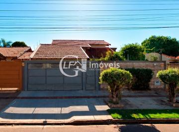 Foto 16 · Linda casa com área gourmet e piscina