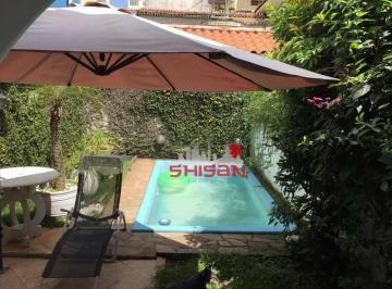 6d21dceccb23441613eaef4010856a77563f162e · Casa de Vila com Cinco Dormitórios