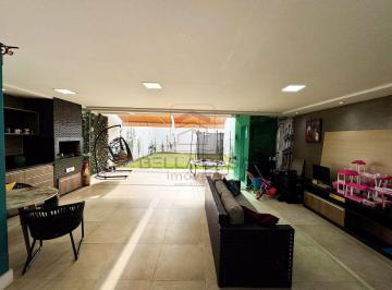 Casa · 300m² · 4 Quartos · 3 Vagas · Sobrado semi novo de alto padrão a venda na Mooca