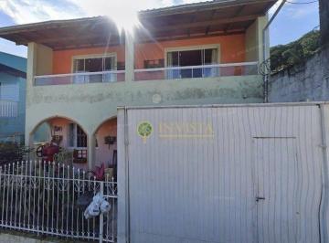 ef637a7eddb48215a8e966675a5615e530ad6ef6 · À venda | 220 m², 2 pavimentos,5 quartos e 2 vagas - Centro de Florianópolis.