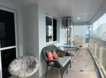 Apartamento · 130m² · 3 Quartos · 2 Vagas · Lindo Apartamento de 03 Quartos em Itapuã com Varanda e Lazer Completo!